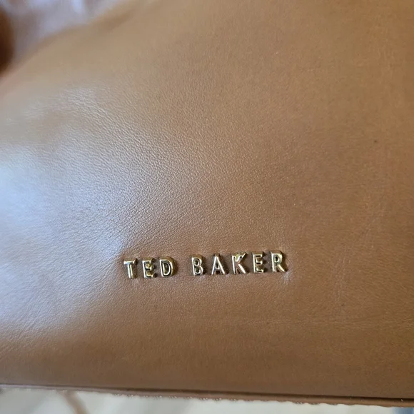 Ted Baker Myloo Leather Crossbody Bag - Picture 14 of 14